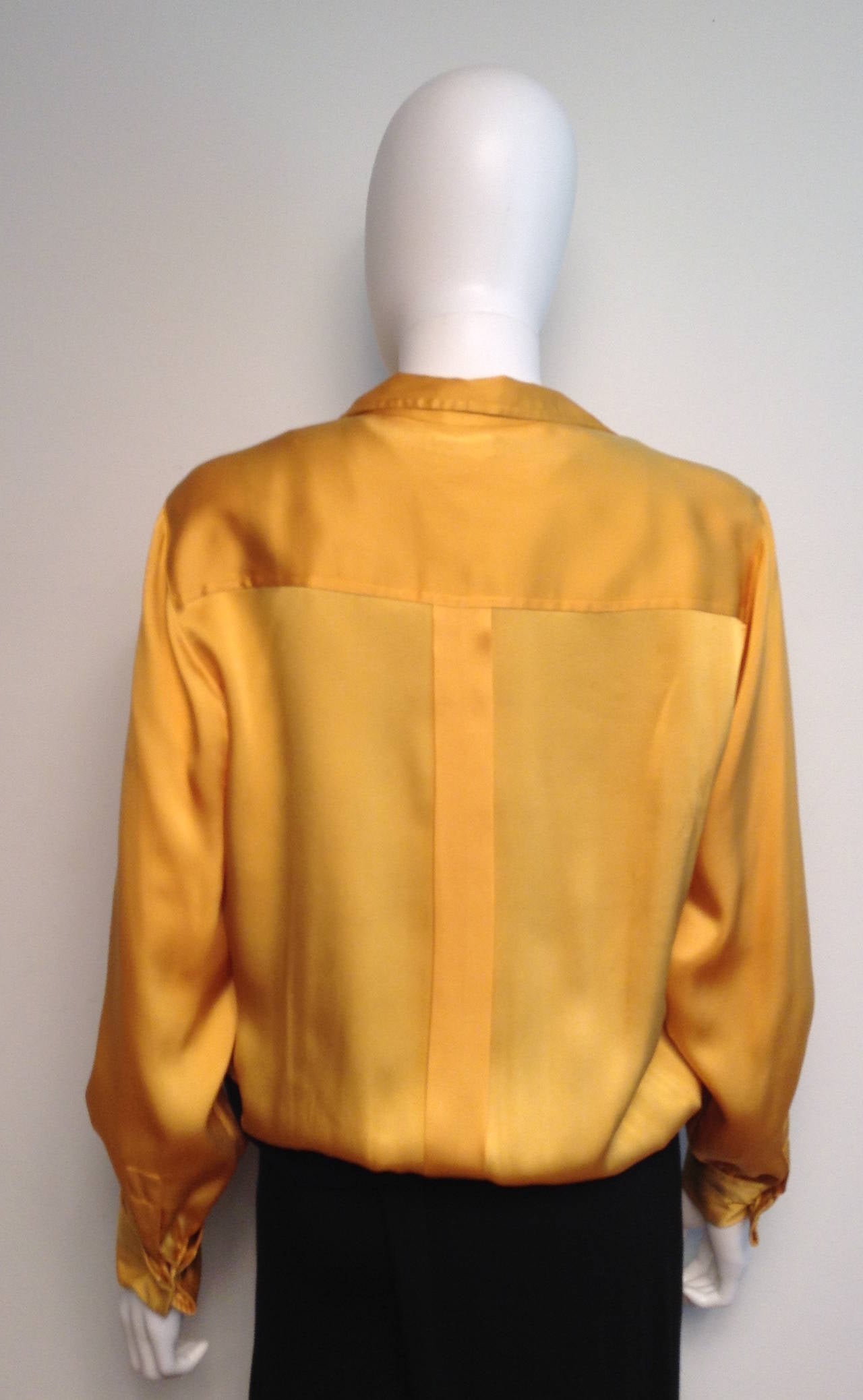 Chanel Vintage Yellow Silk Blouse Size L In Excellent Condition For Sale In Toronto, Ontario