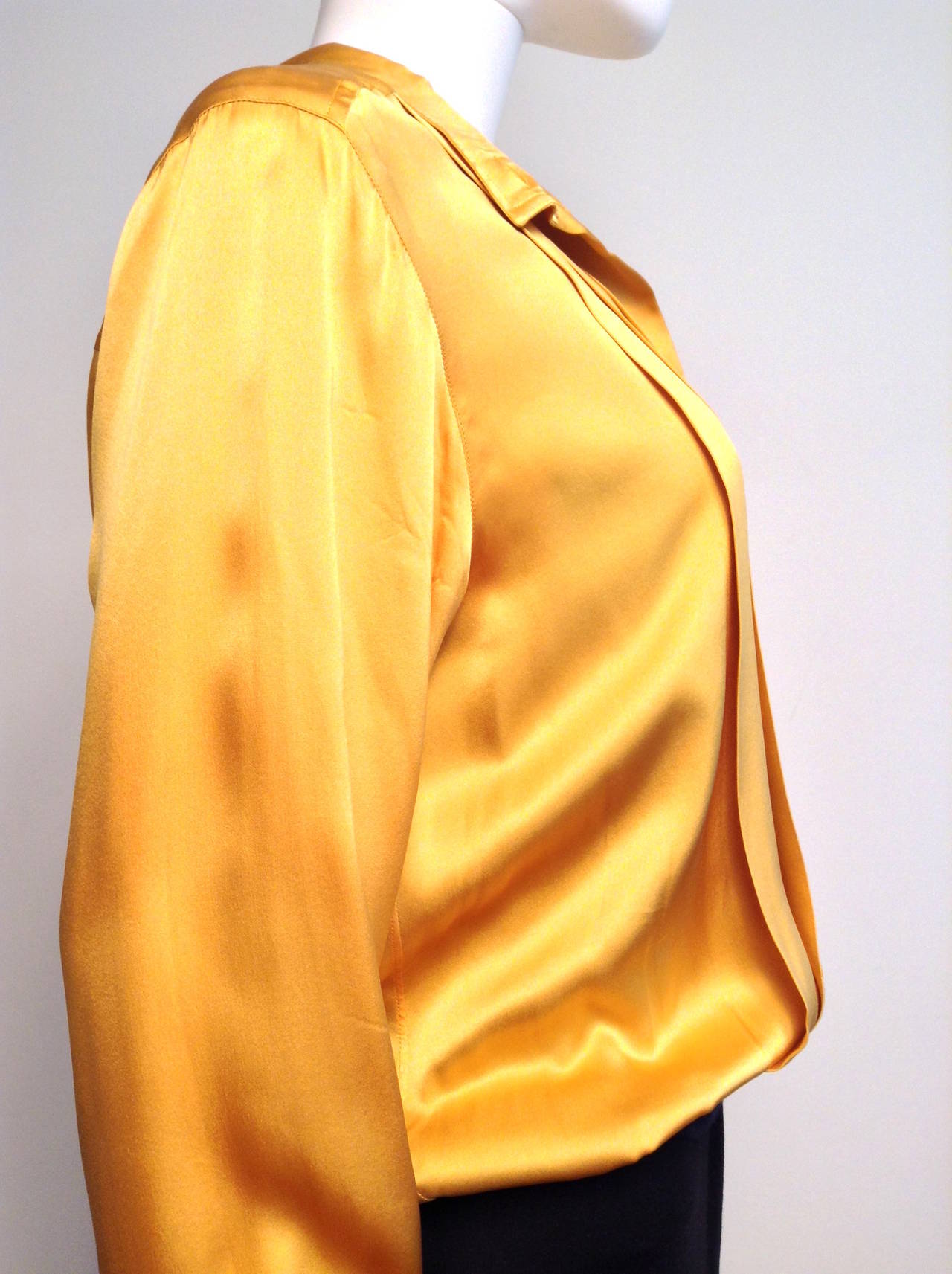Chanel Vintage Yellow Silk Blouse Size L For Sale 3