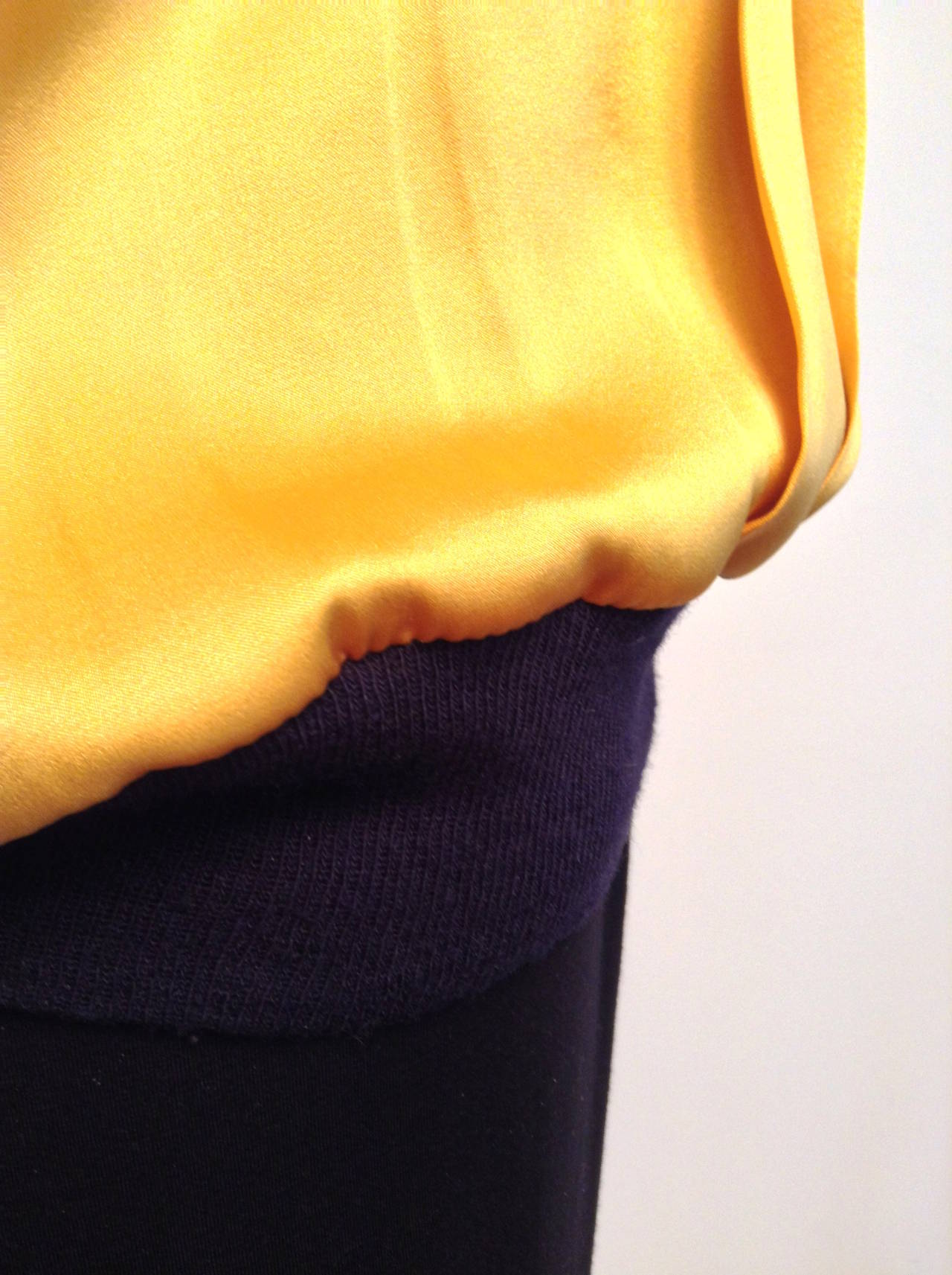 Chanel Vintage Yellow Silk Blouse Size L For Sale 1