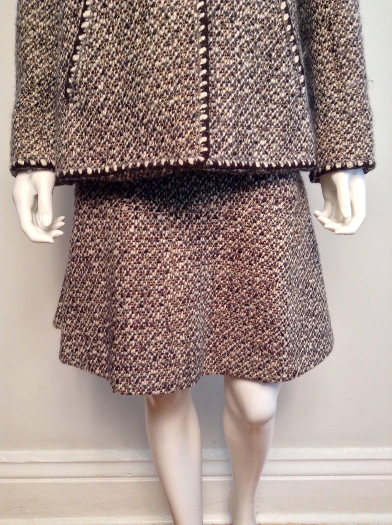 Chanel Vintage Brown Tweed Skirt Suit Size 42 In Excellent Condition For Sale In Toronto, Ontario