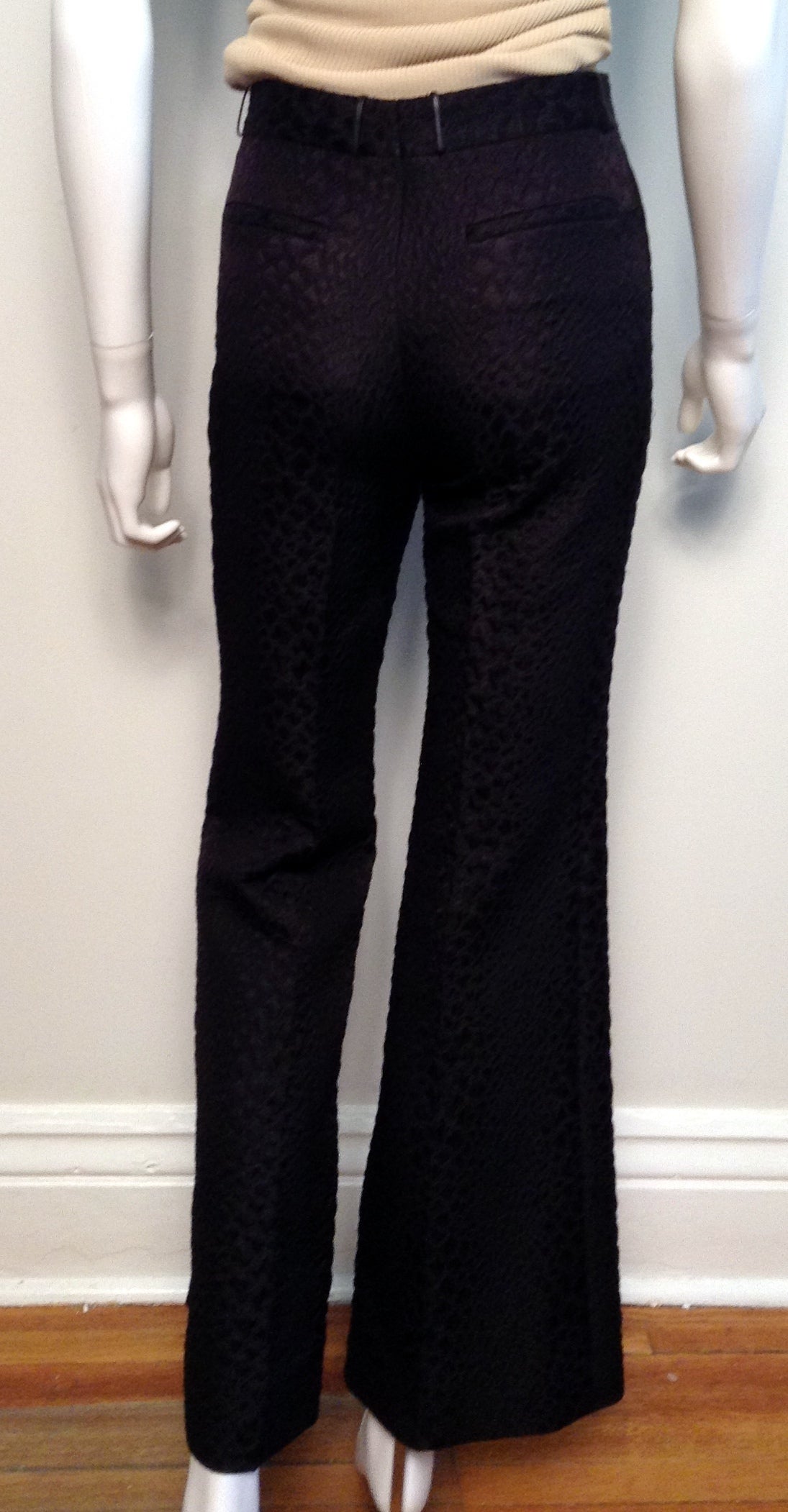 Tom Ford For Gucci Black Crocodile Textured Pant Suit with Pin SS00 For Sale 2