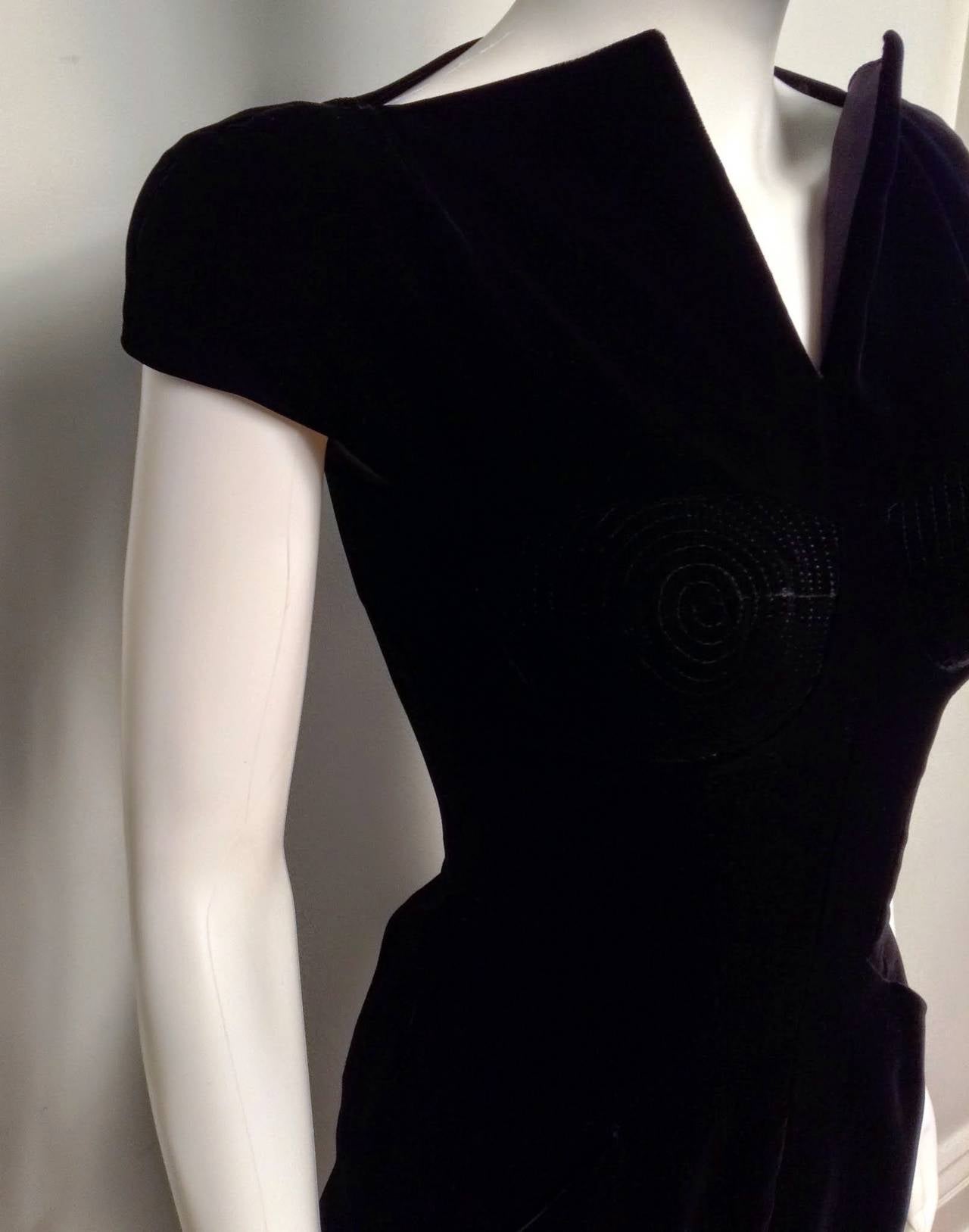 Women's Tom Ford AW11 Black Velvet Cup Dress Unworn Size 2