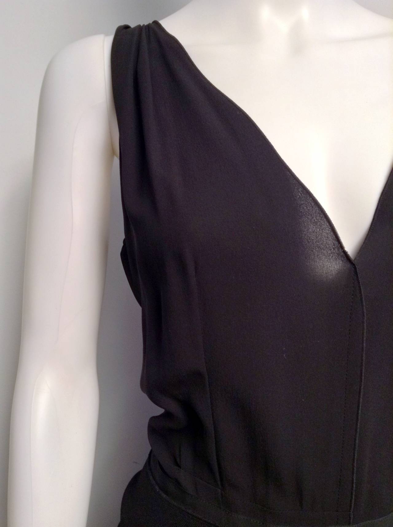 Nina Ricci Black Cocktail Dress Size 42/10 2012 In Excellent Condition For Sale In Toronto, Ontario