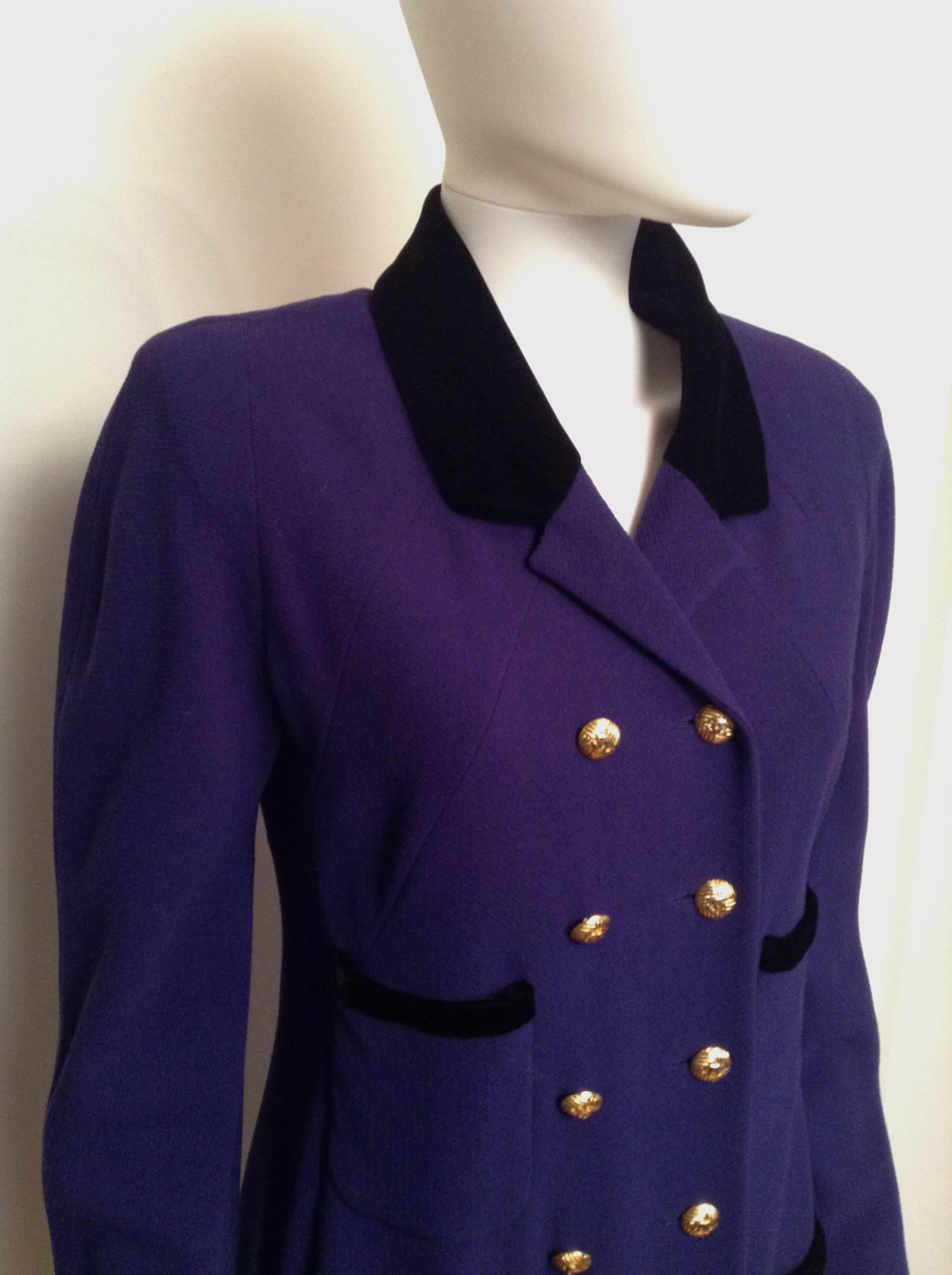 Women's Chanel Purple Double Breasted Velvet and wool Skirt Suit Size 40/6 For Sale