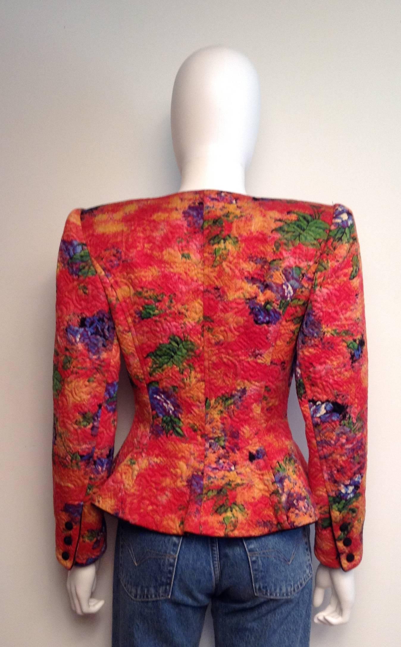 Ungaro Vintage Floral Quilted Blazer Size 8 In Excellent Condition For Sale In Toronto, Ontario