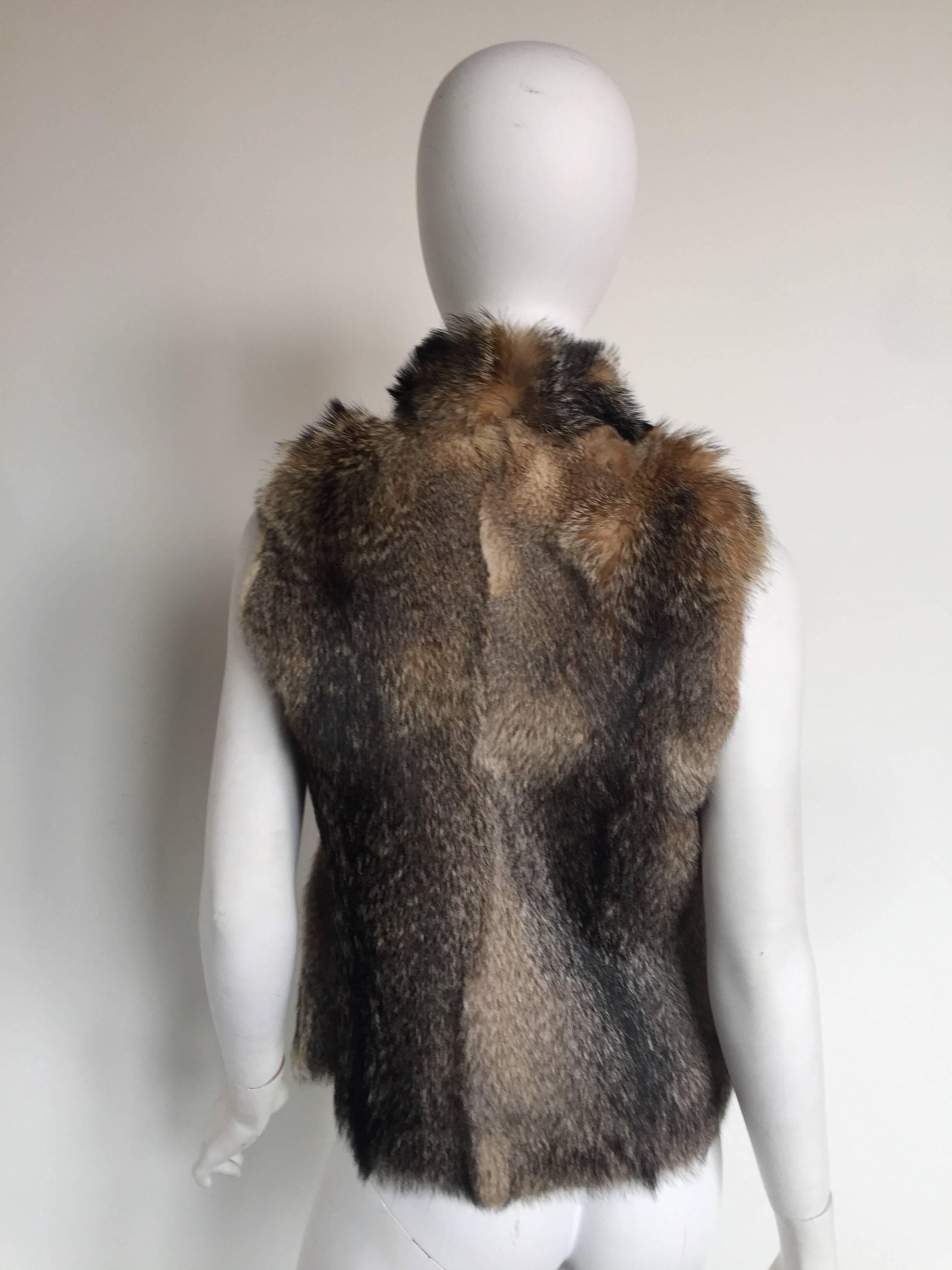 Fox Fur Vest In Good Condition For Sale In New York, NY
