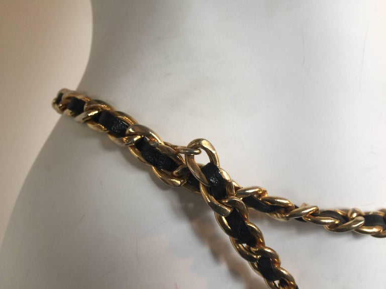 Chanel black leather and gold chain belt or choker For Sale at 1stDibs