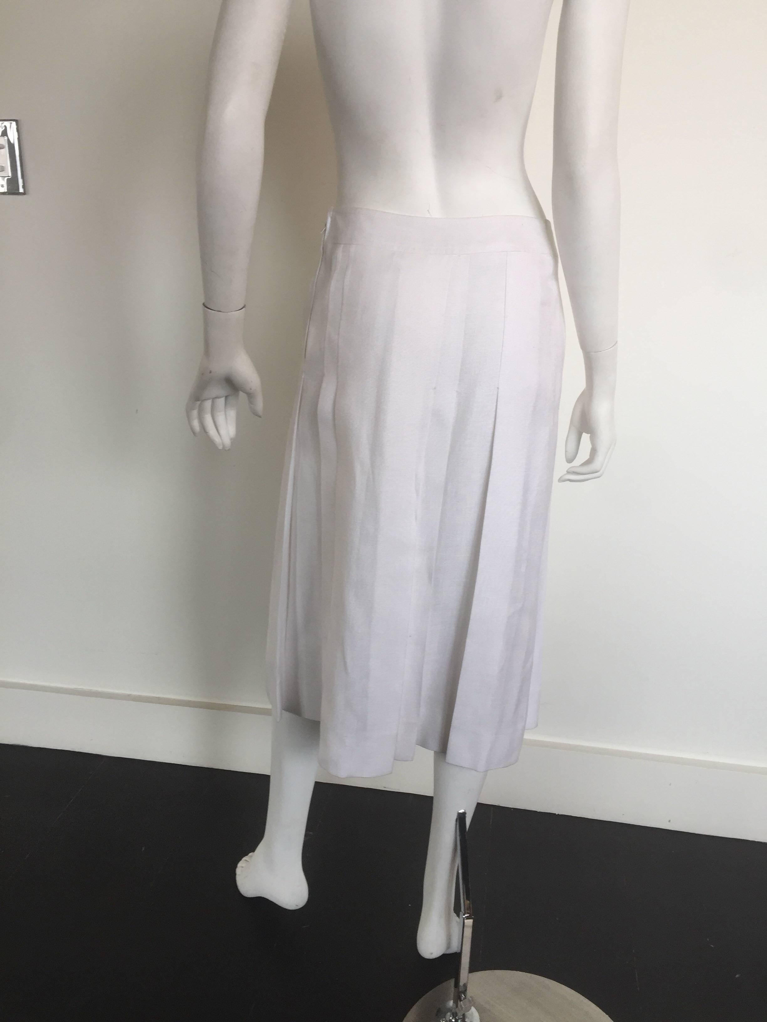 Celine white linen pleated mini skirt In Good Condition For Sale In New York, NY