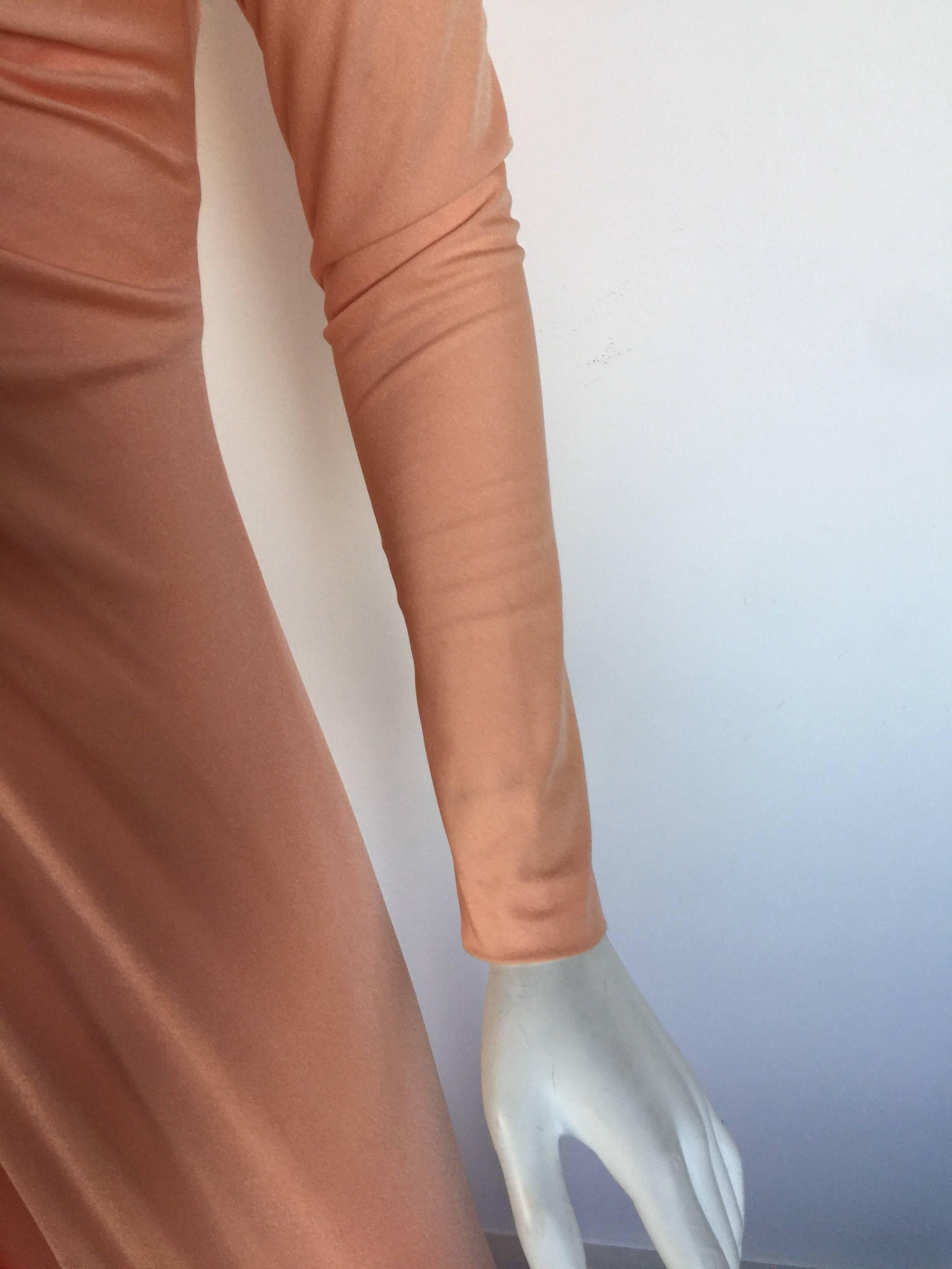 Peach silk jersey draped keyhole maxi dress In Good Condition For Sale In New York, NY