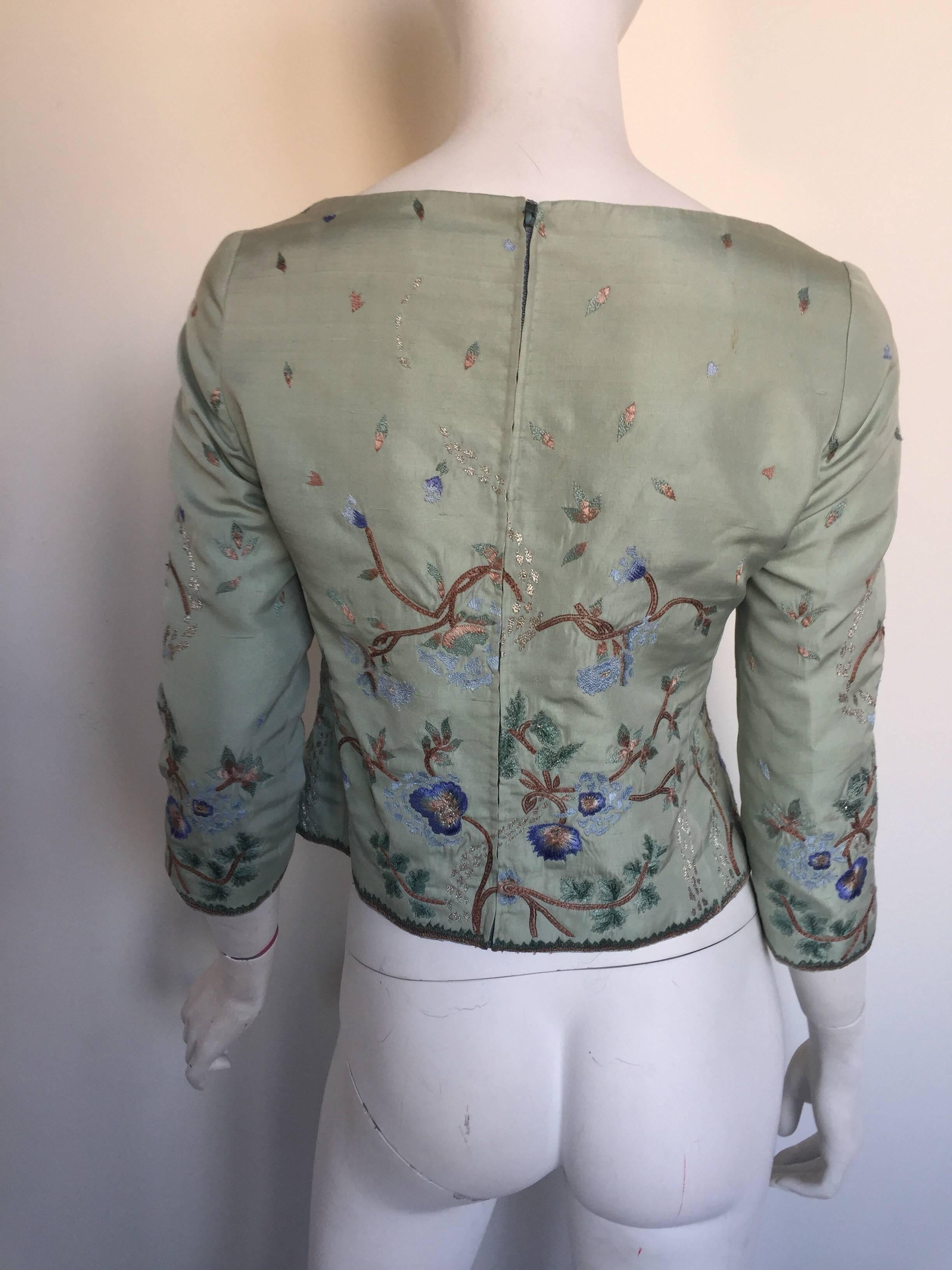 Oscar de la renta embroidered robin egg silk blouse  For Sale 2
