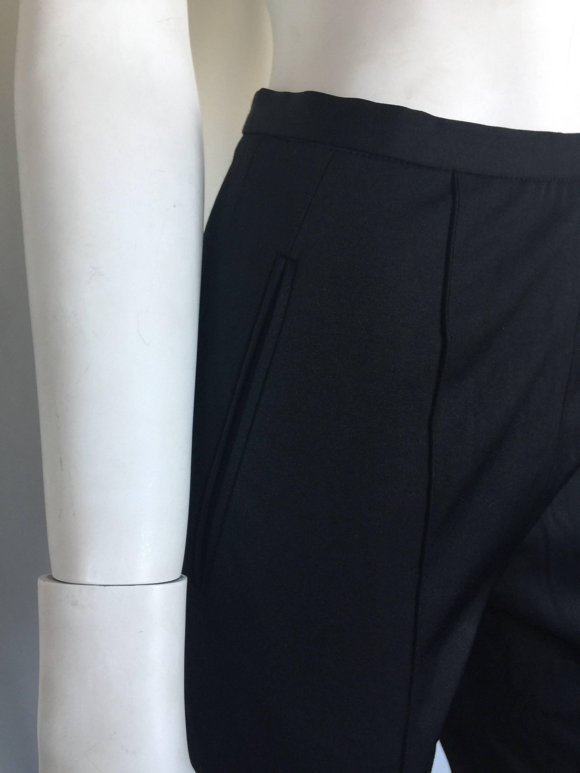 Prada silk high waisted skinny pant  In Good Condition For Sale In New York, NY
