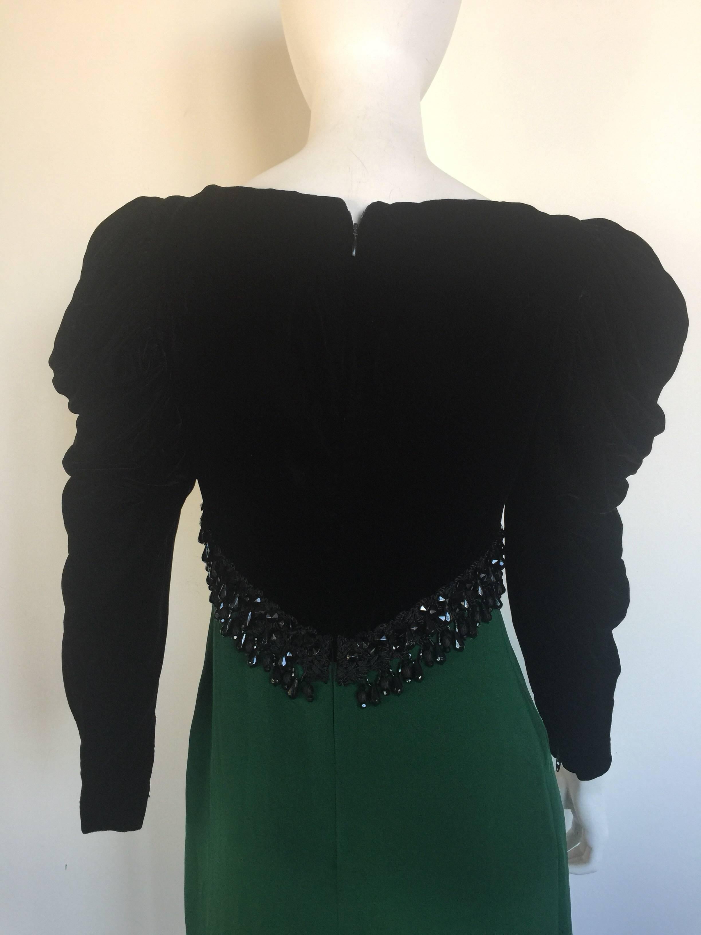 Oscar de la Renta velvet empire waist green silk gown  For Sale 2