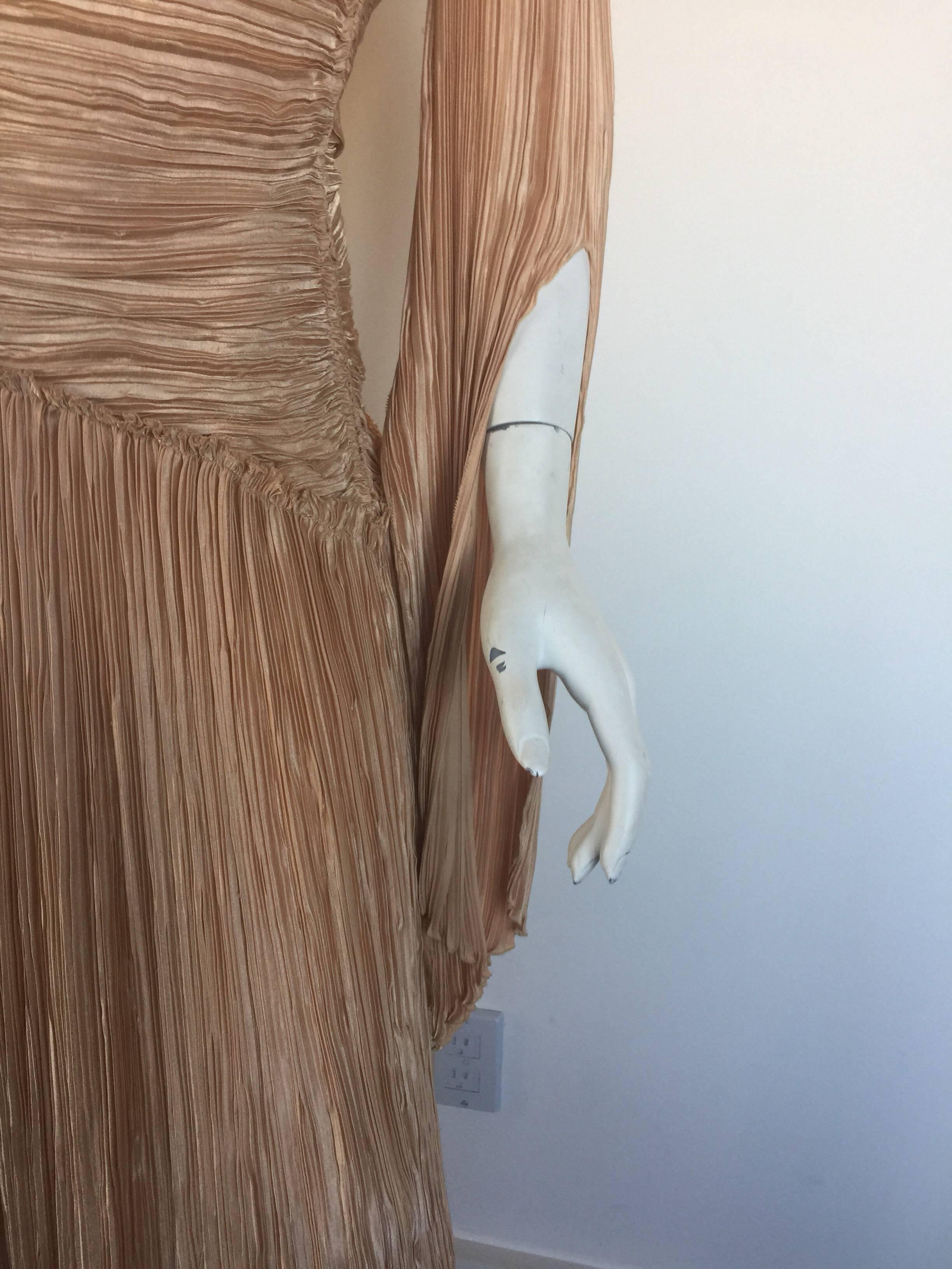 Mary McFadden nude draped sleeve pleated dress  In Good Condition For Sale In New York, NY