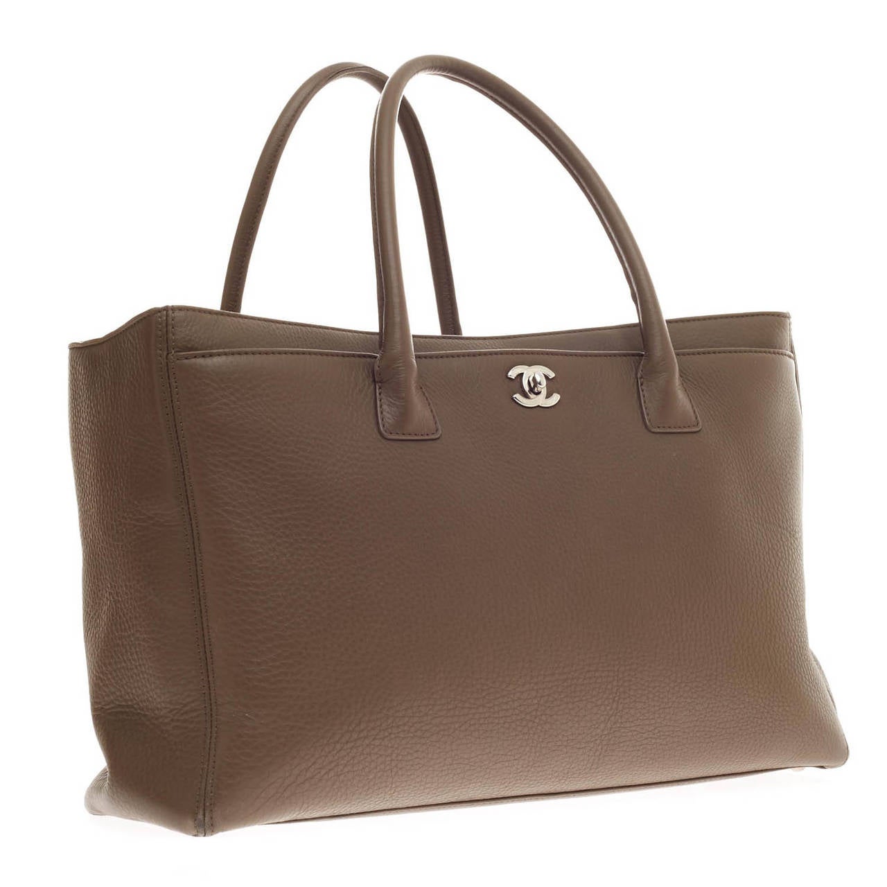 Chanel Cerf Executive Tote Leather In Good Condition In NY, NY