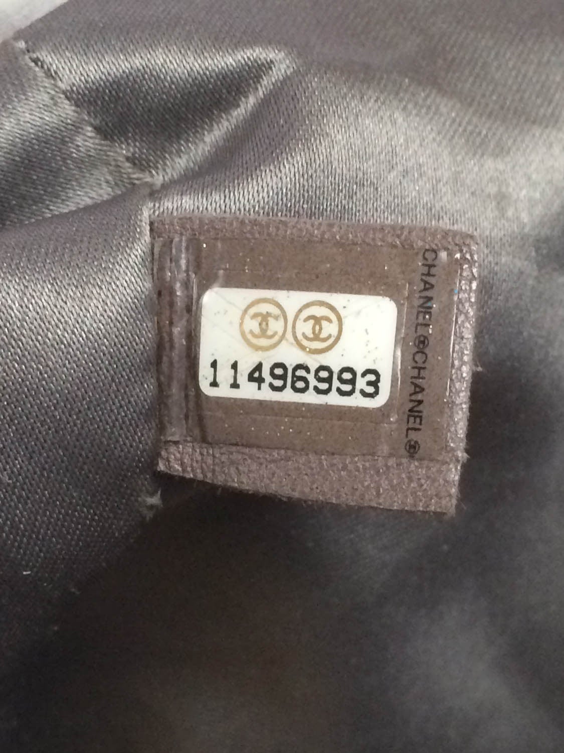 Chanel Pocket in the City Caviar Shoulder Bag 3