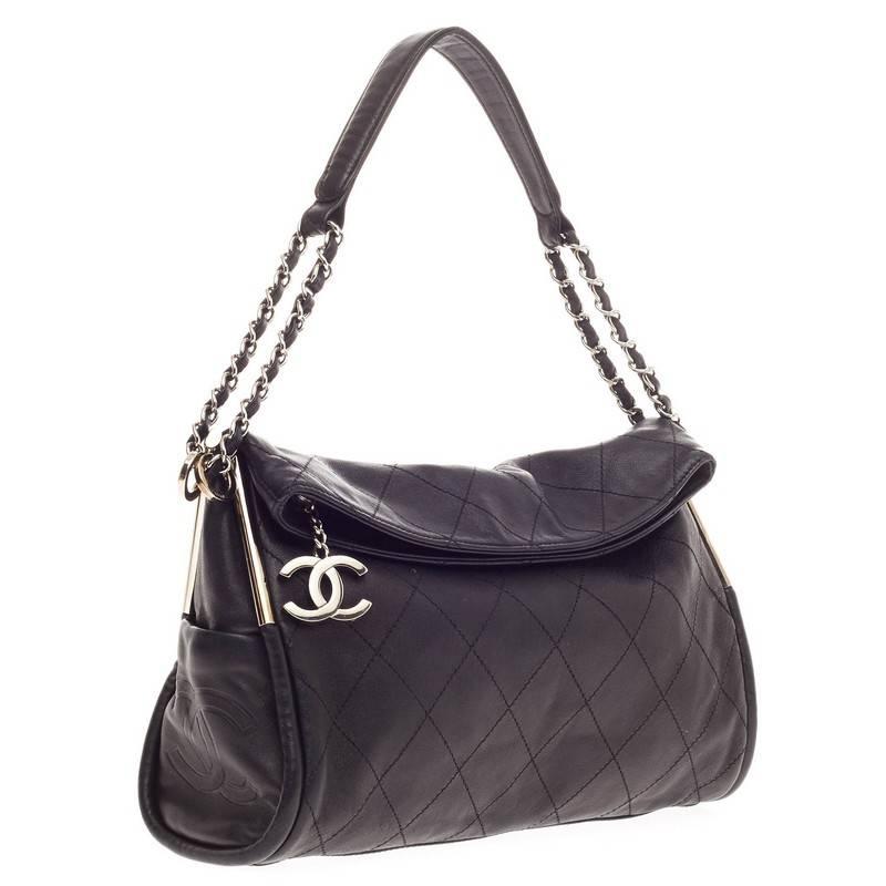 Chanel Ultimate Soft Hobo Steppleder Medium (Schwarz)