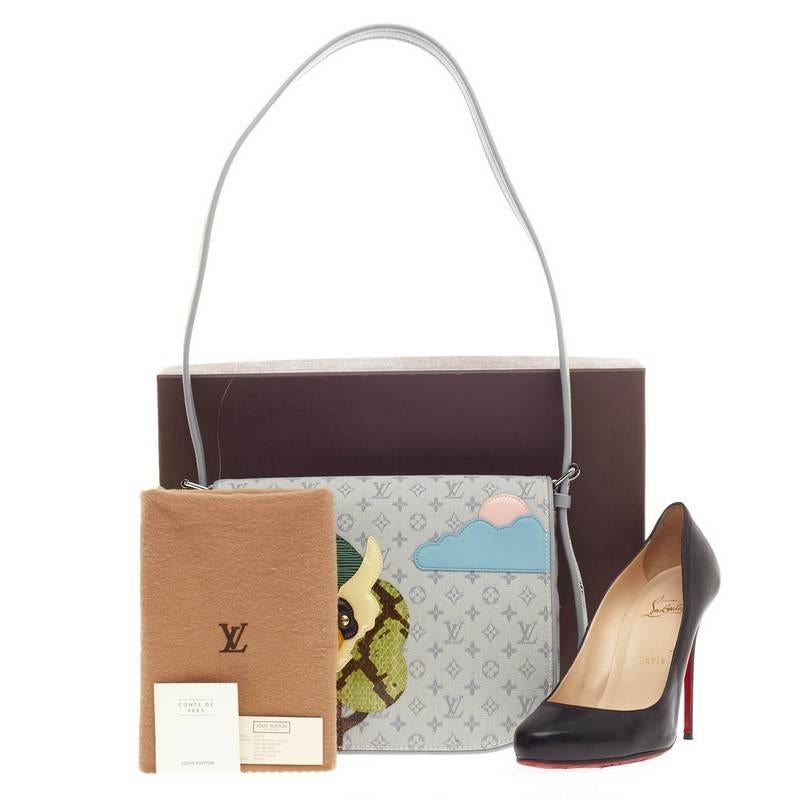 This authentic Louis Vuitton Conte de Fees Musette Shoulder Bag Monogram Patchwork designed by Marc Jacobs and illustrator Julie Verhoeven from its highly-inspired fairytale collection in 2002 presents a unique and definitive style made for avid