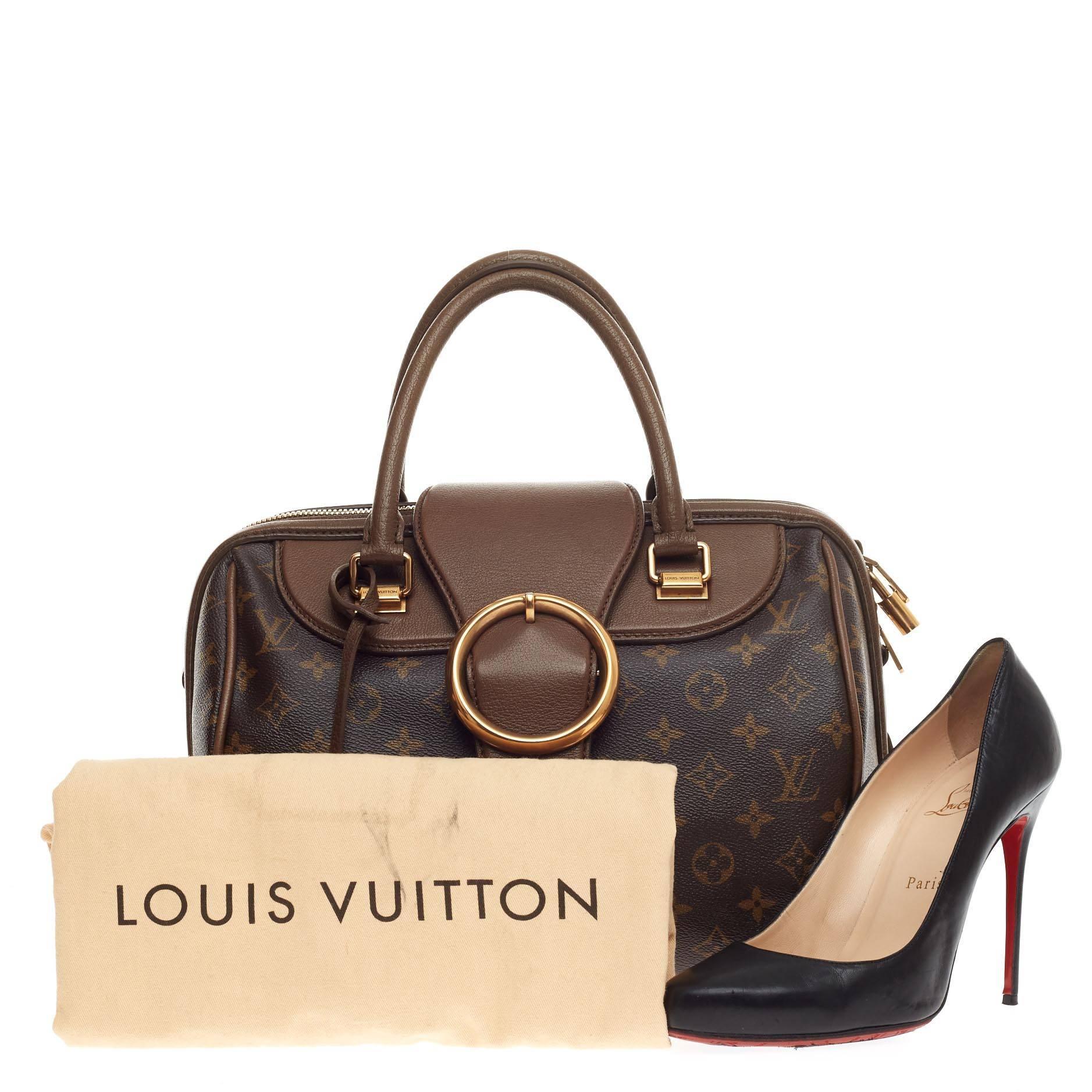 This authentic Louis Vuitton Speedy Limited Edition Golden Arrow presented in the brand's Fall/Winter 2012 Collection draws inspiration from a 1920s luxury boat train reimagined for today's chic traveler. Crafted from Louis Vuitton’s signature brown