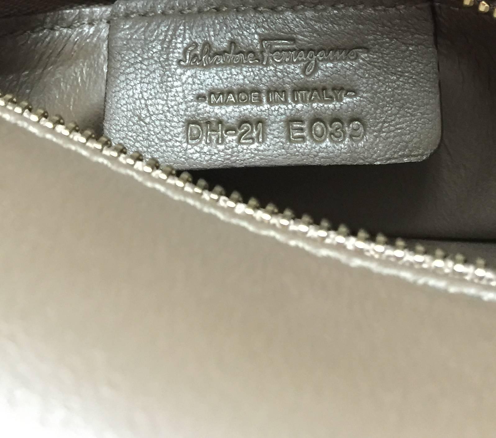 Salvatore Ferragamo Kamelia Shoulder Bag Python 3