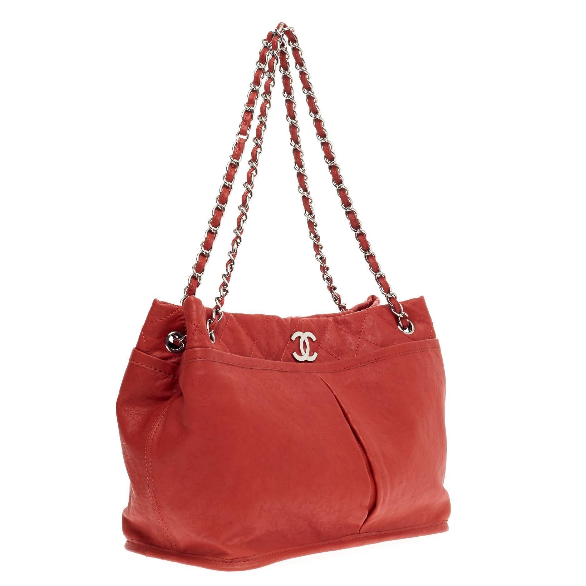 Red Chanel Natural Beauty Tote Leather