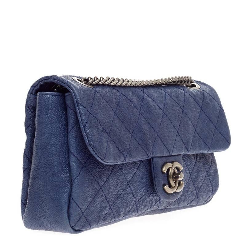 Chanel Simply CC Flap Quilted Caviar Medium In Good Condition In NY, NY