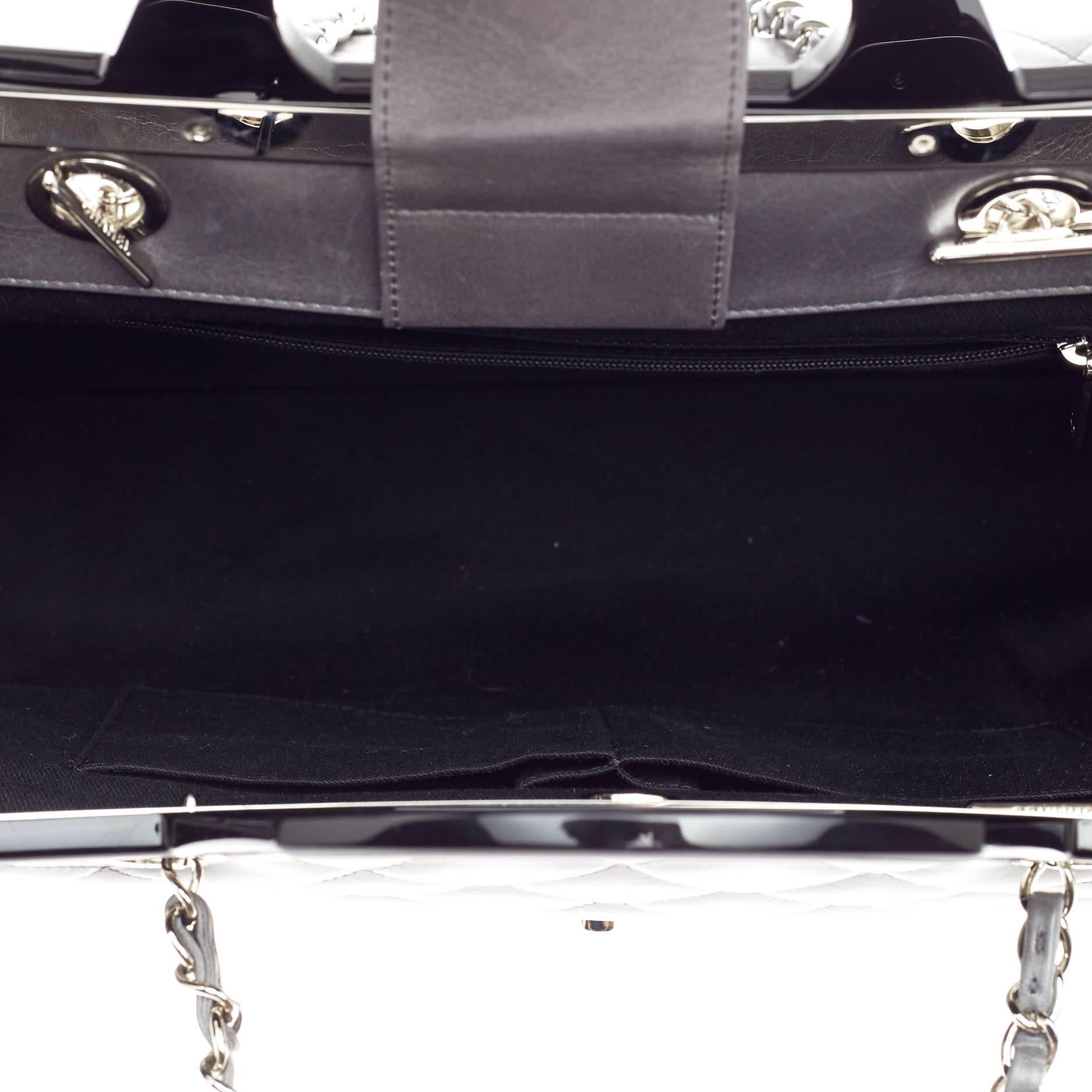 Women's or Men's Chanel CC Delivery Tote Quilted Glazed Calfskin Large