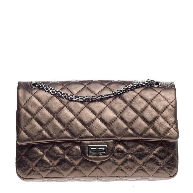 Chanel Reissue 2.55 Quilted Aged Calfskin 226 In Good Condition In NY, NY