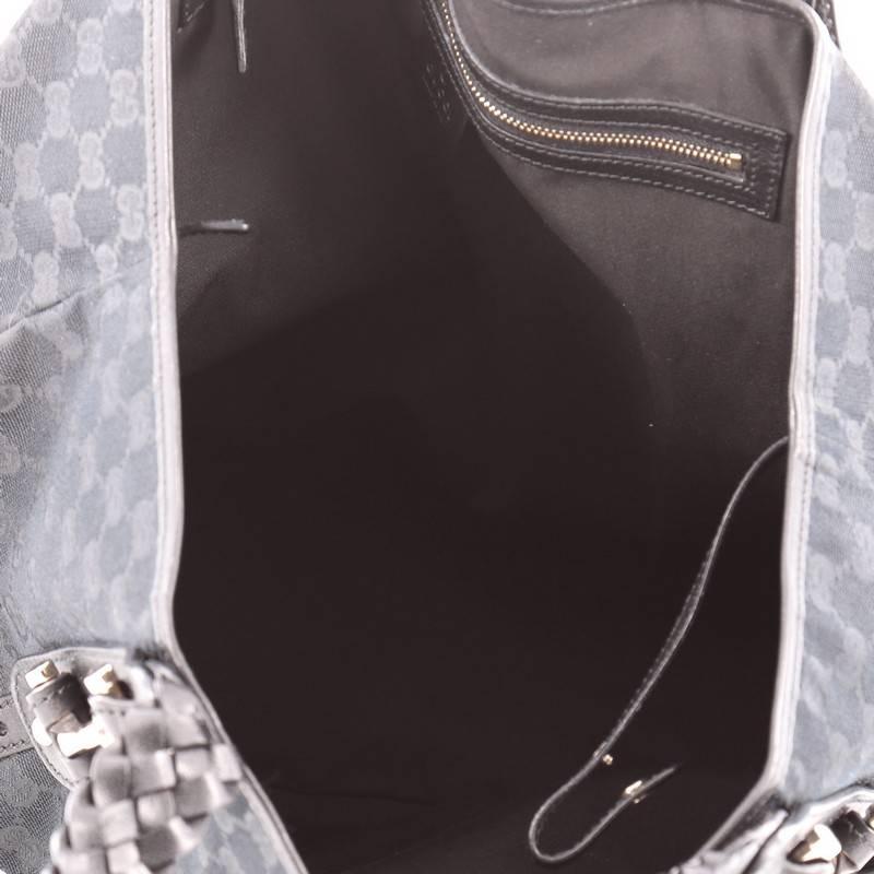 Gucci Pelham Shoulder Bag GG Canvas Medium In Good Condition In NY, NY