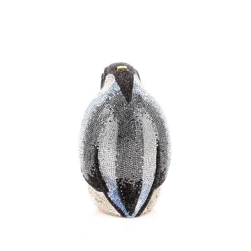 penguin clutch
