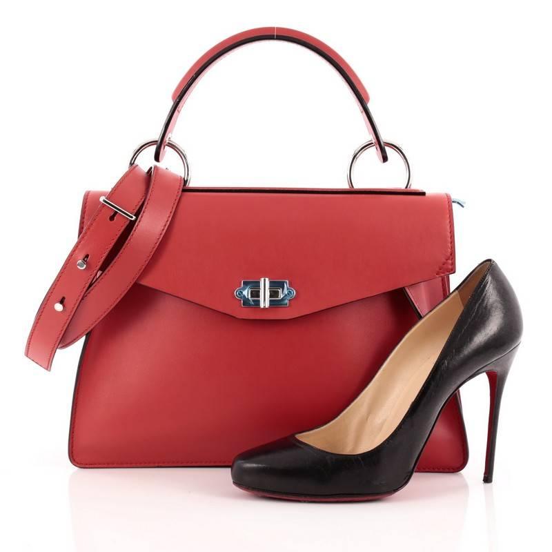 This authentic Proenza Schouler Hava Top Handle Bag Leather Medium presented in the brand's Spring/Summer 2016 Collection mixes a retro-chic design made for modern fashionistas. Crafted from supple geranium red leather, this stylish, angular bag