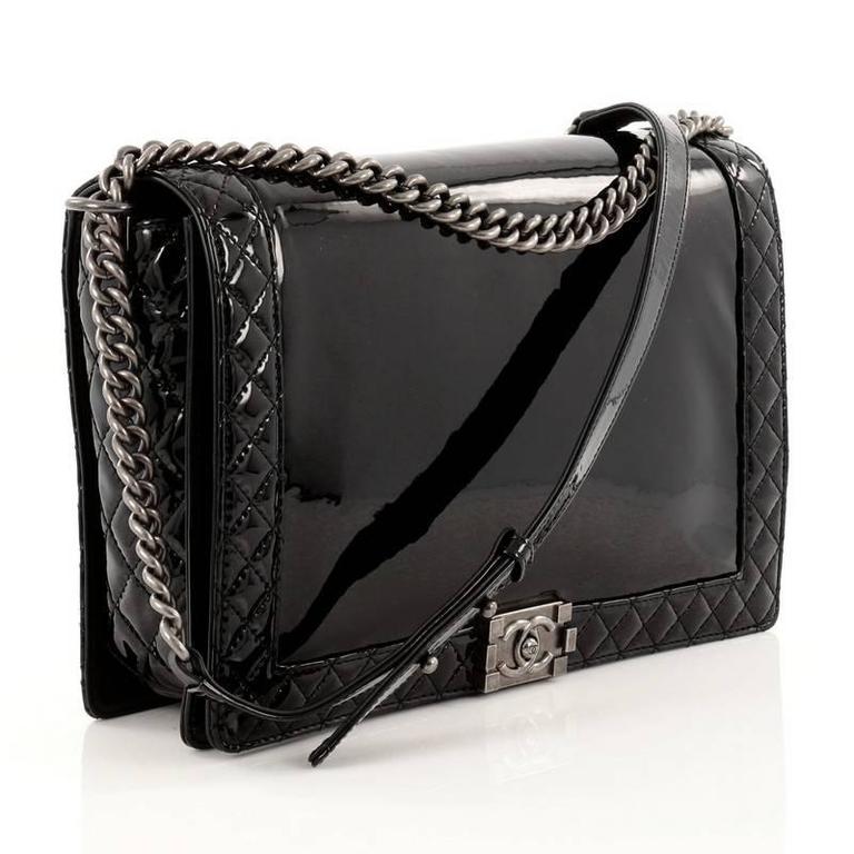 Black Chanel Medium Patent Reverso Boy Flap Crossbody Bag – Designer Revival