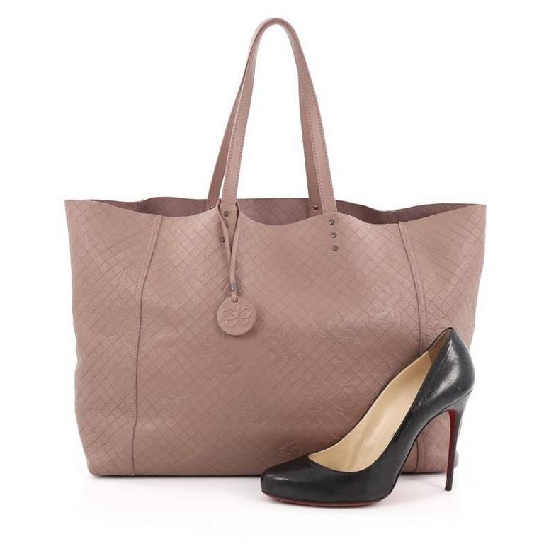 Bottega Veneta Woven Butterfly Tote bottega veneta tote butterfly embossed intrecciomirage Bottega Veneta Woven Butterfly Tote bottega veneta tote butterfly embossed intrecciomirage