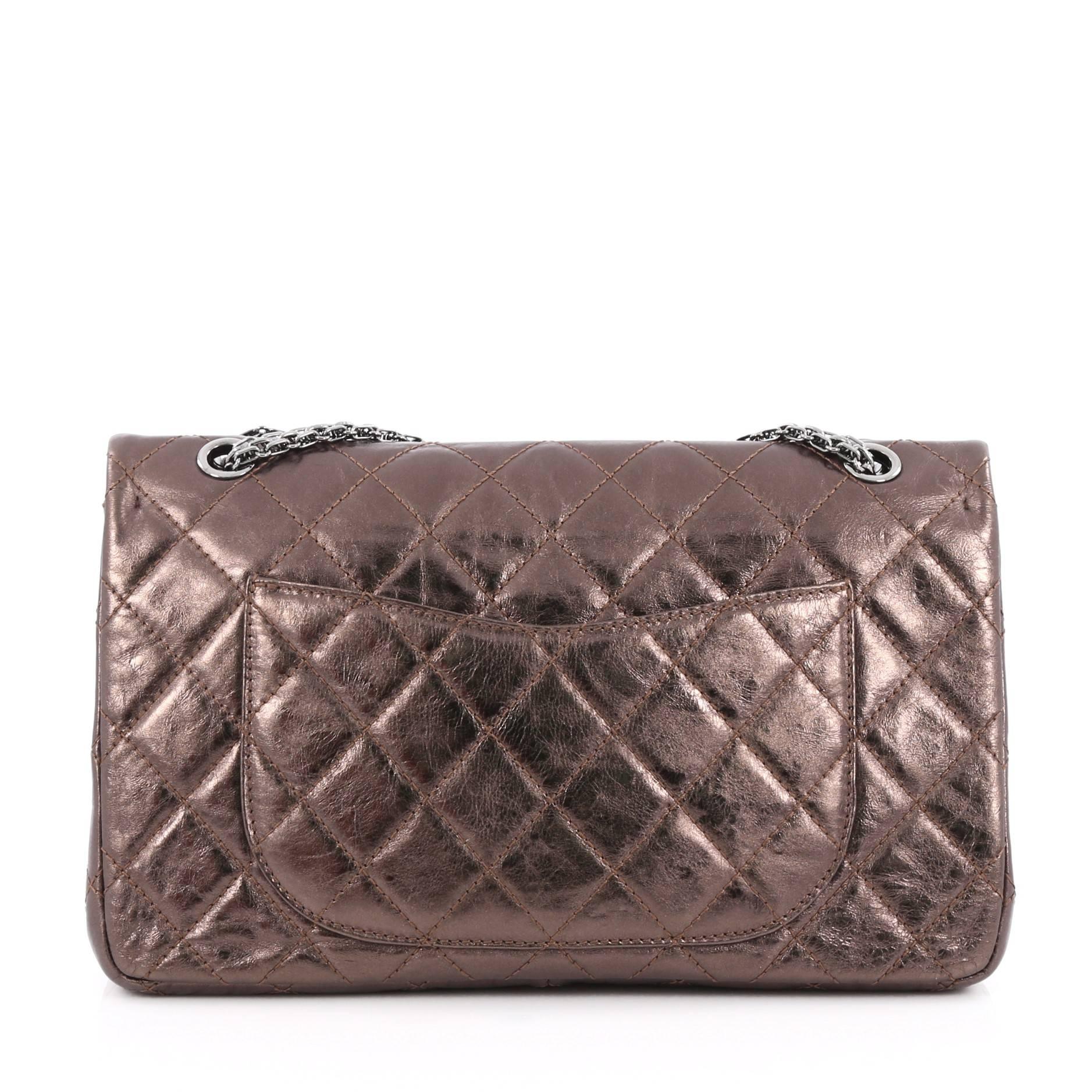 Chanel Reissue 2.55 Handbag Metallic Quilted Aged Calfskin 227 In Good Condition In NY, NY