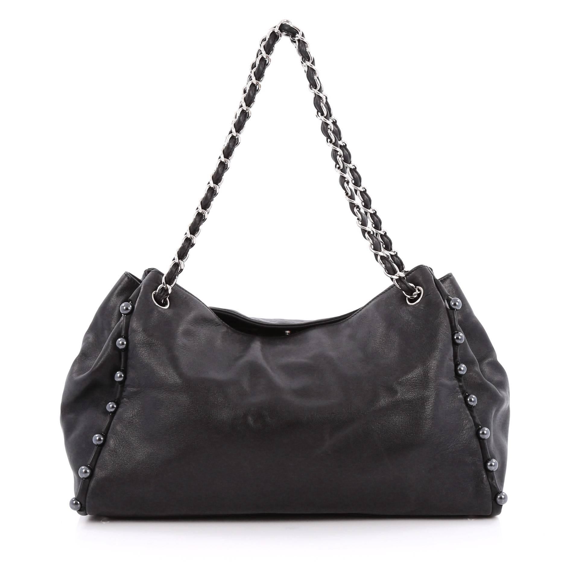 chanel pearl tote bag