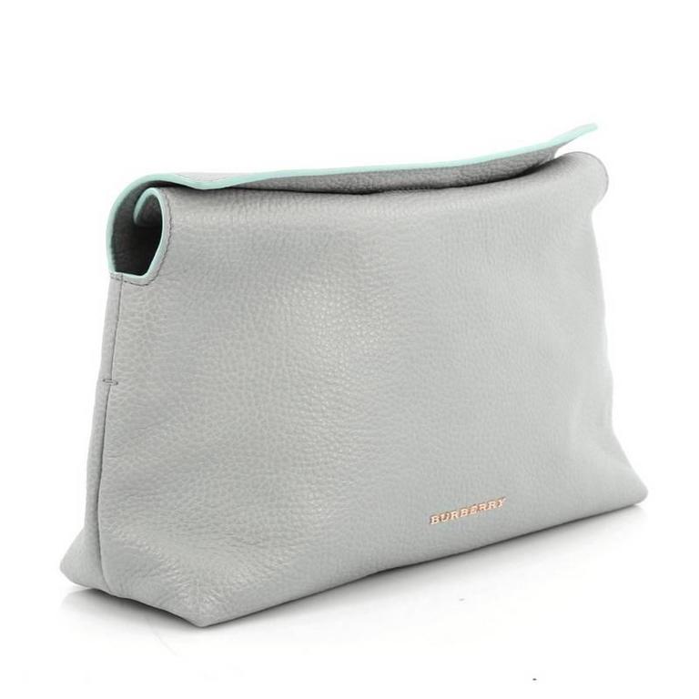 burberry pebble pouch