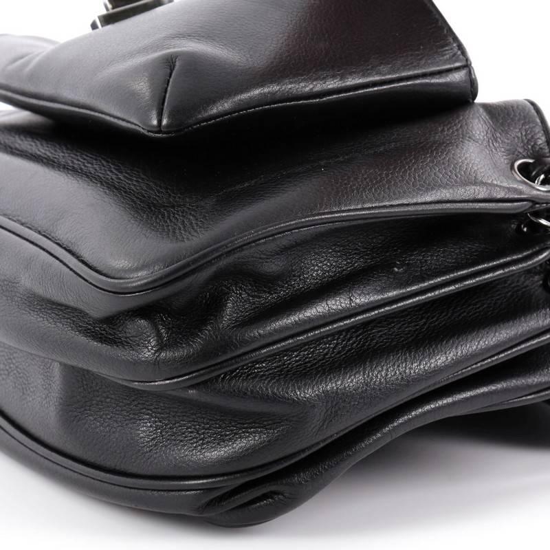 Sac à rabat accordéon Mademoiselle Lock Caviar Medium Chanel 4