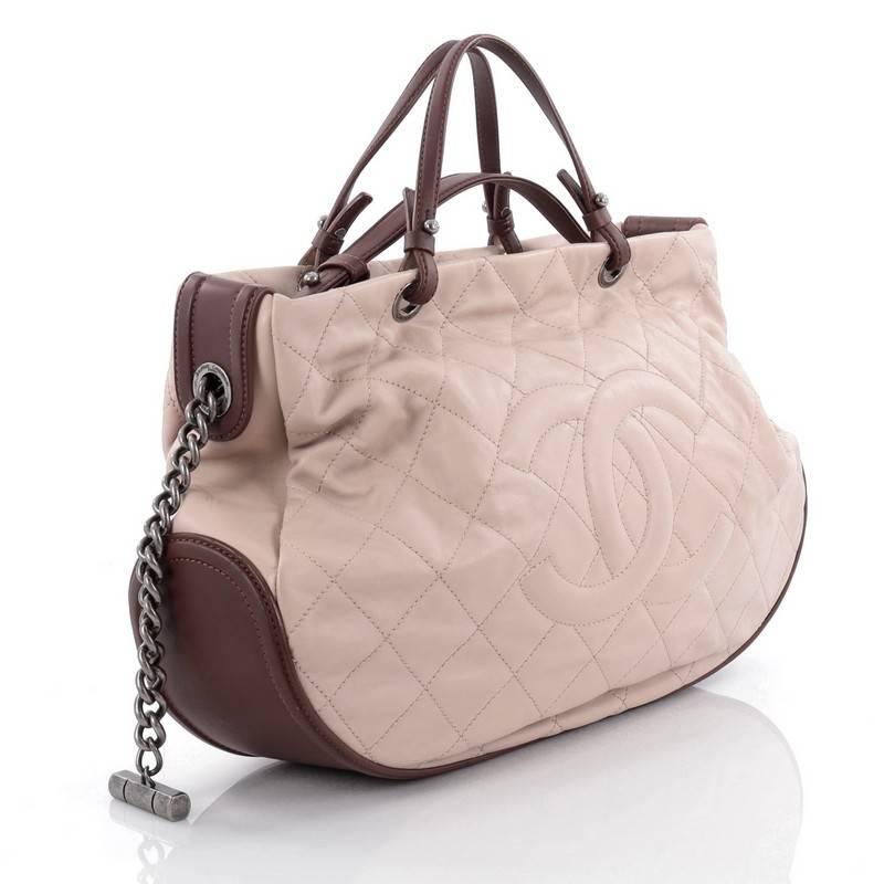 Beige Chanel Country Chic Tote Quilted Leather Large