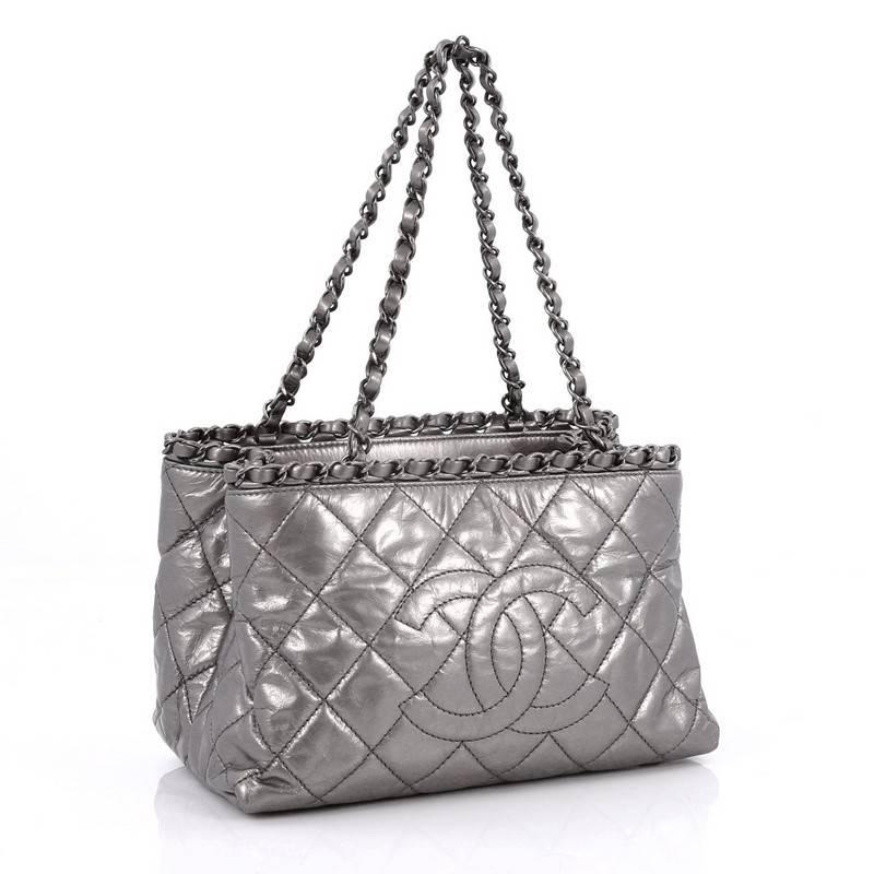 chanel chain trim tote
