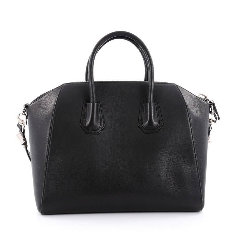 Givenchy Antigona Bag Leather Medium In Good Condition In NY, NY