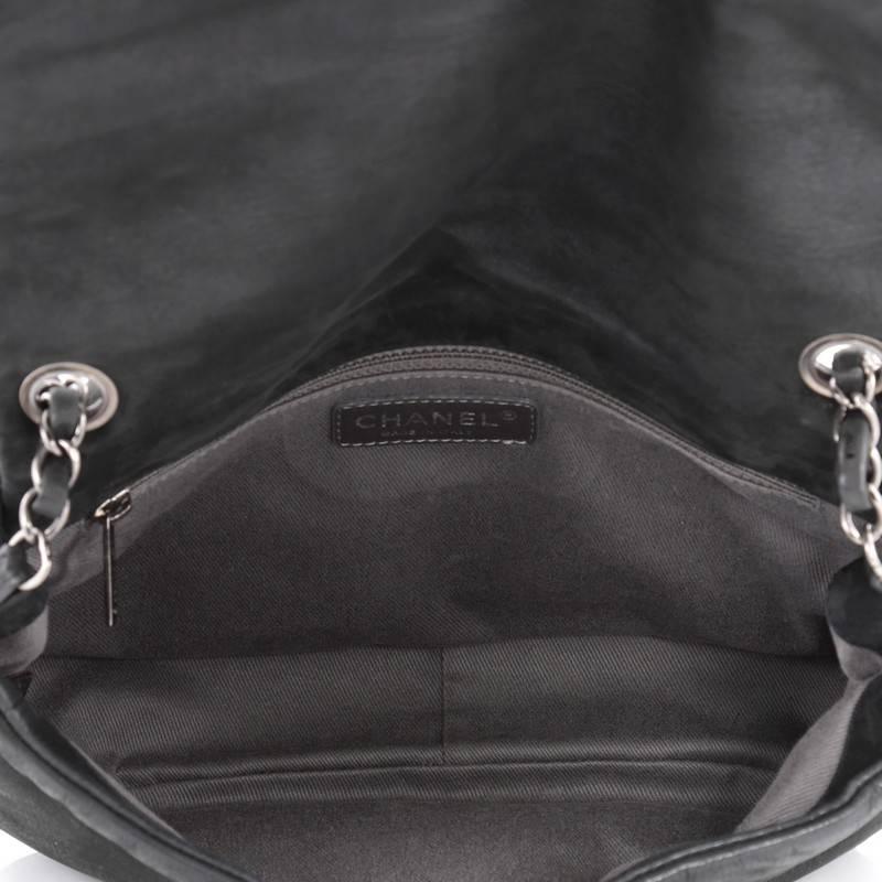 Chanel Glint Messenger Bag Iridescent Calfskin 3