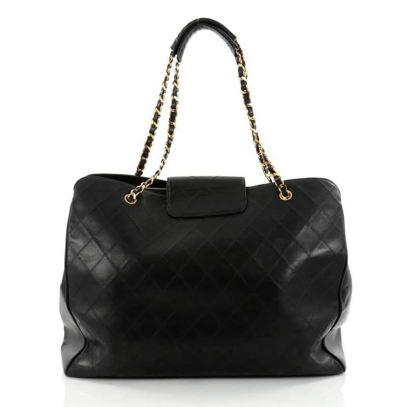 Chanel Vintage Supermodel Weekender Bag Quilted Leather Large  In Good Condition In NY, NY