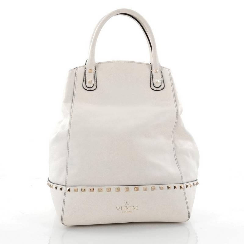 Valentino Rockstud New Dome Convertible Bucket Bag Full Studded Leather In Good Condition In NY, NY