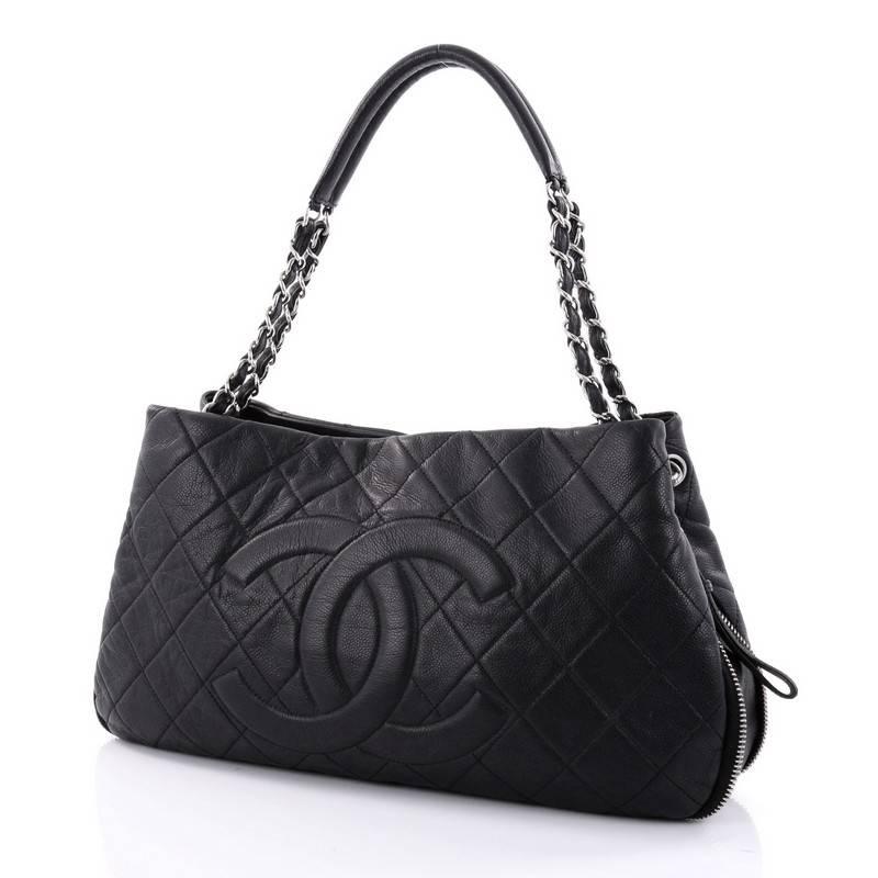 Chanel Timeless CC Expandable Tote Quilted Caviar Medium In Good Condition In NY, NY