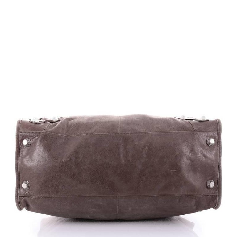 Balenciaga Weekender Giant Studs Handbag Leather at 1stDibs | balenciaga  studs, balenciaga weekender bag