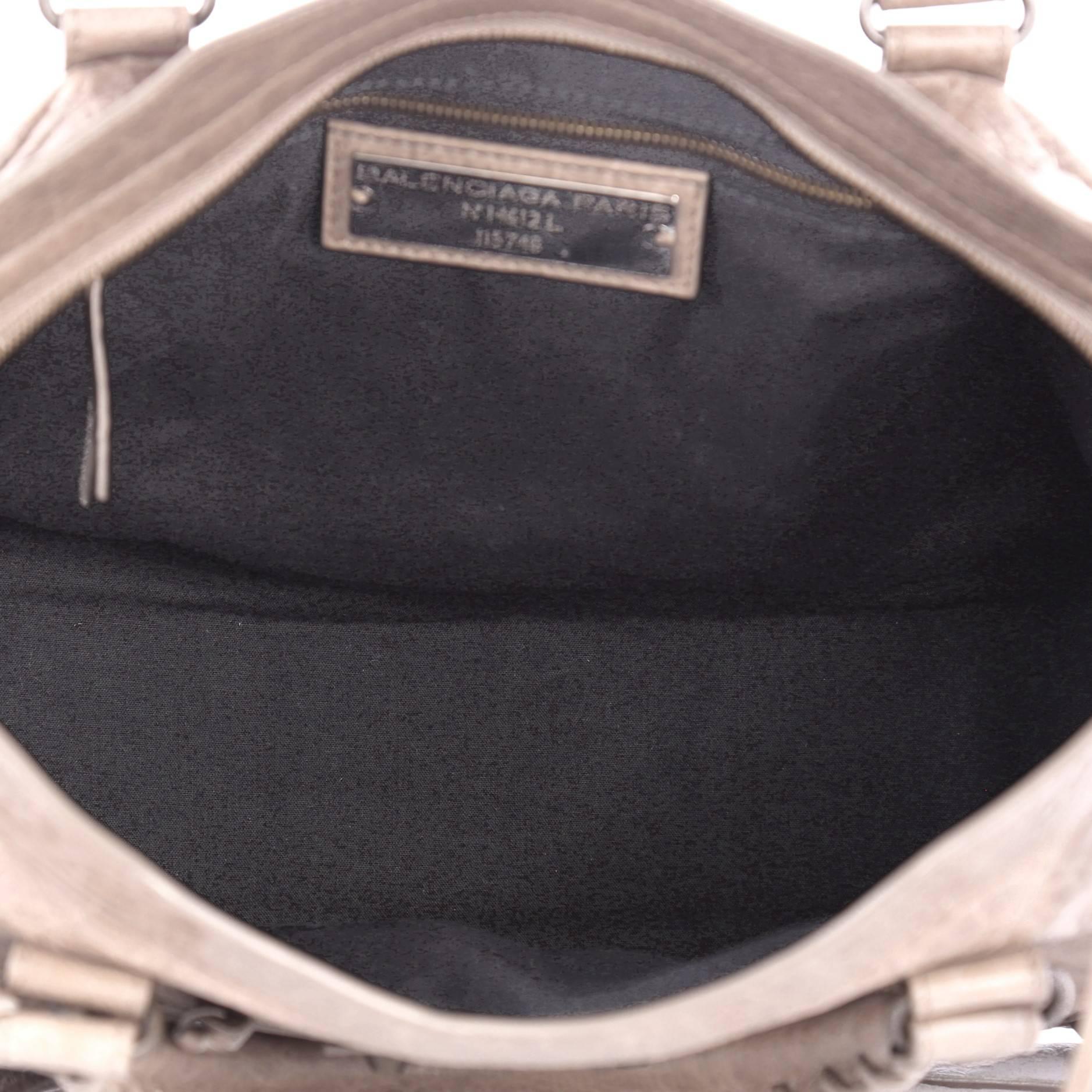 Women's or Men's Balenciaga City Classic Studs Handbag Leather Medium