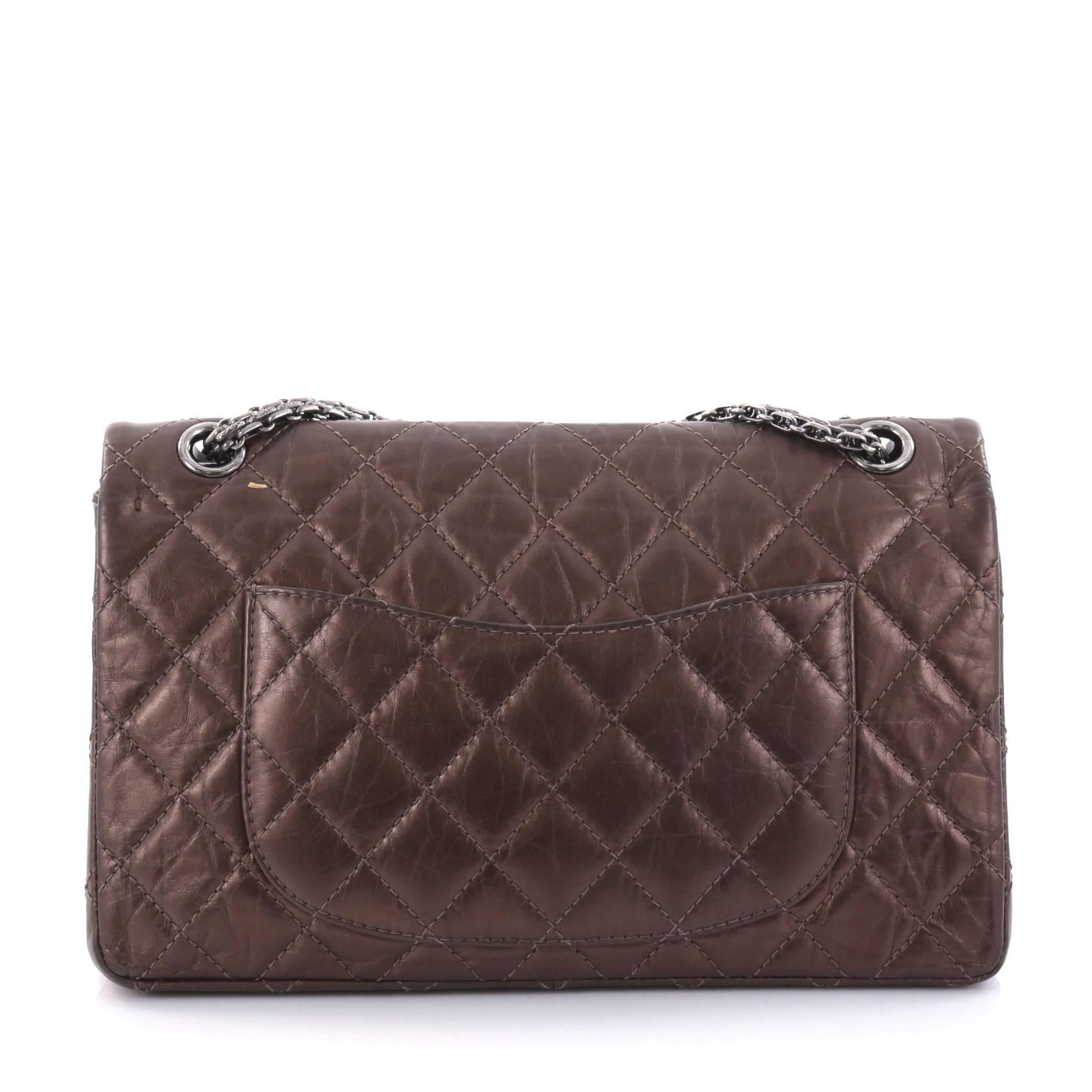 Chanel Reissue 2.55 Handbag Quilted Aged Calfskin 226 In Fair Condition In NY, NY
