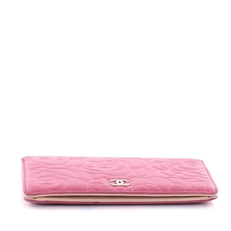 Chanel Bi-Fold Wallet Camellia Lambskin Long In Good Condition In NY, NY
