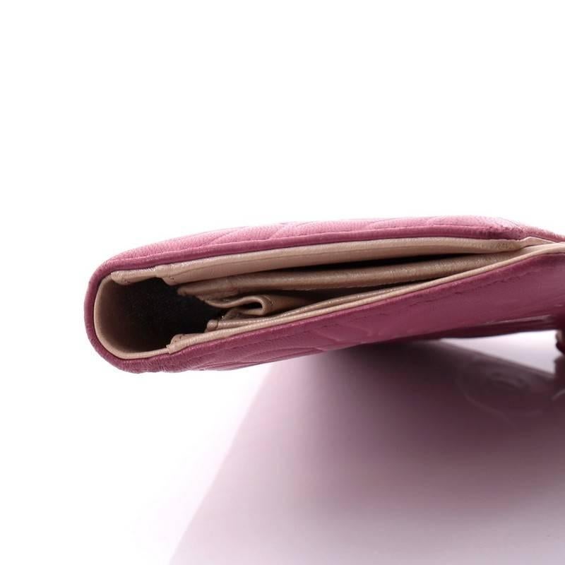 Women's or Men's Chanel Bi-Fold Wallet Camellia Lambskin Long