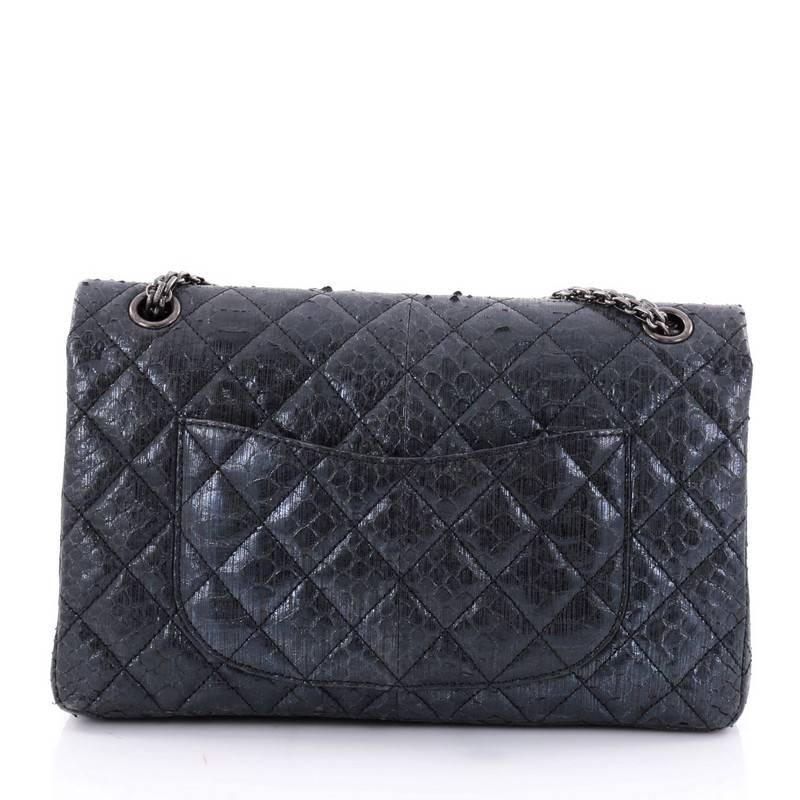 Chanel Reissue 2.55 Handbag Quilted Metallic Python 226 In Good Condition In NY, NY