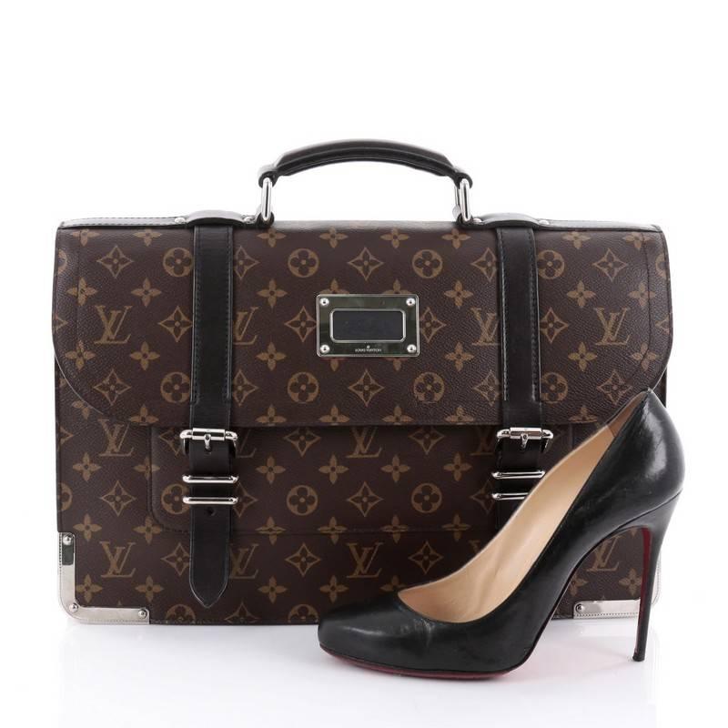 This authentic Louis Vuitton Larry Briefcase Macassar Monogram Canvas showcases a traditional men's briefcase silhouette with a luxurious motif. Crafted from the brand's macassar monogram coated canvas, this luxurious briefcase features top leather
